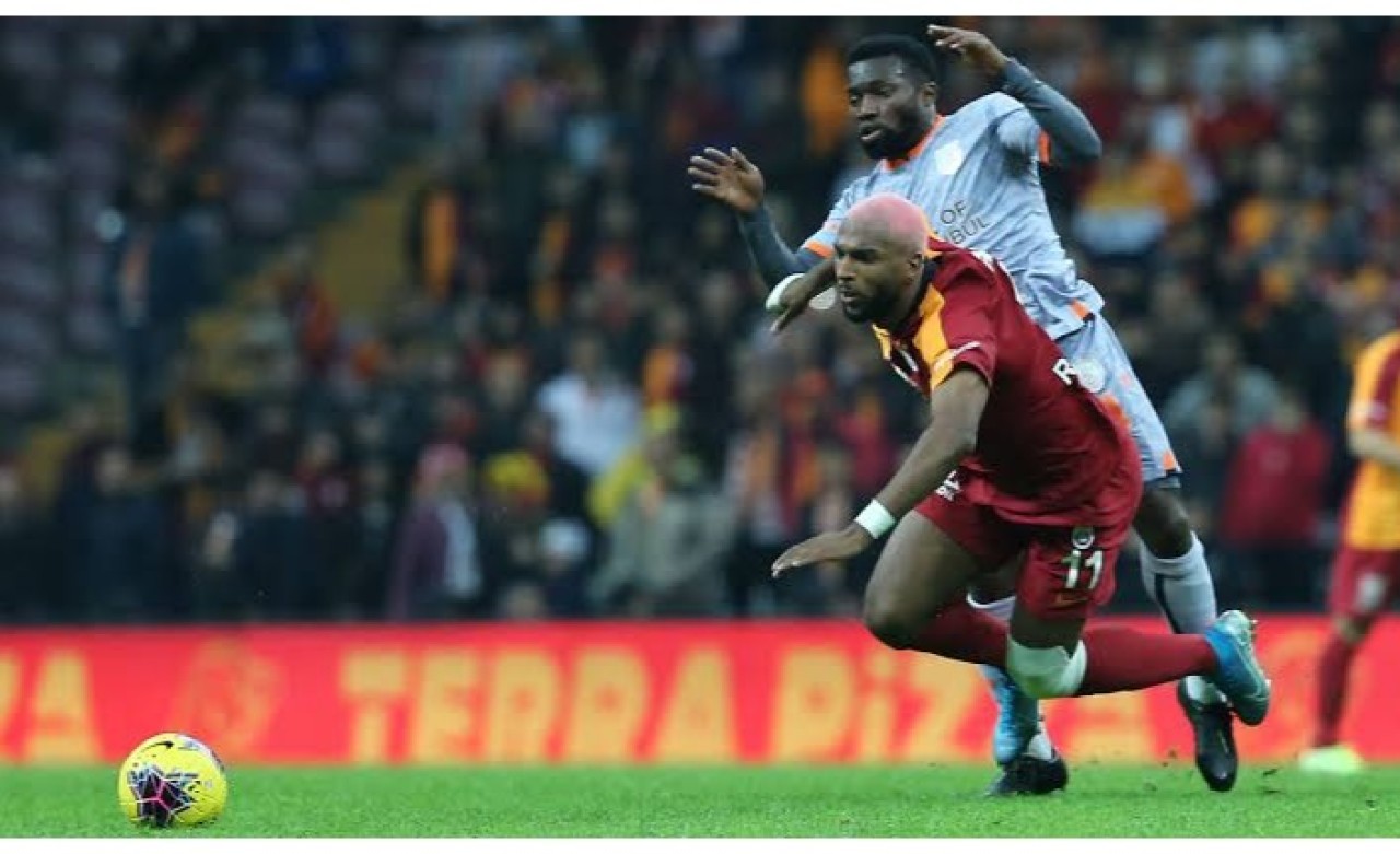 Galatasaray'da Kriz Üstüne Kriz!