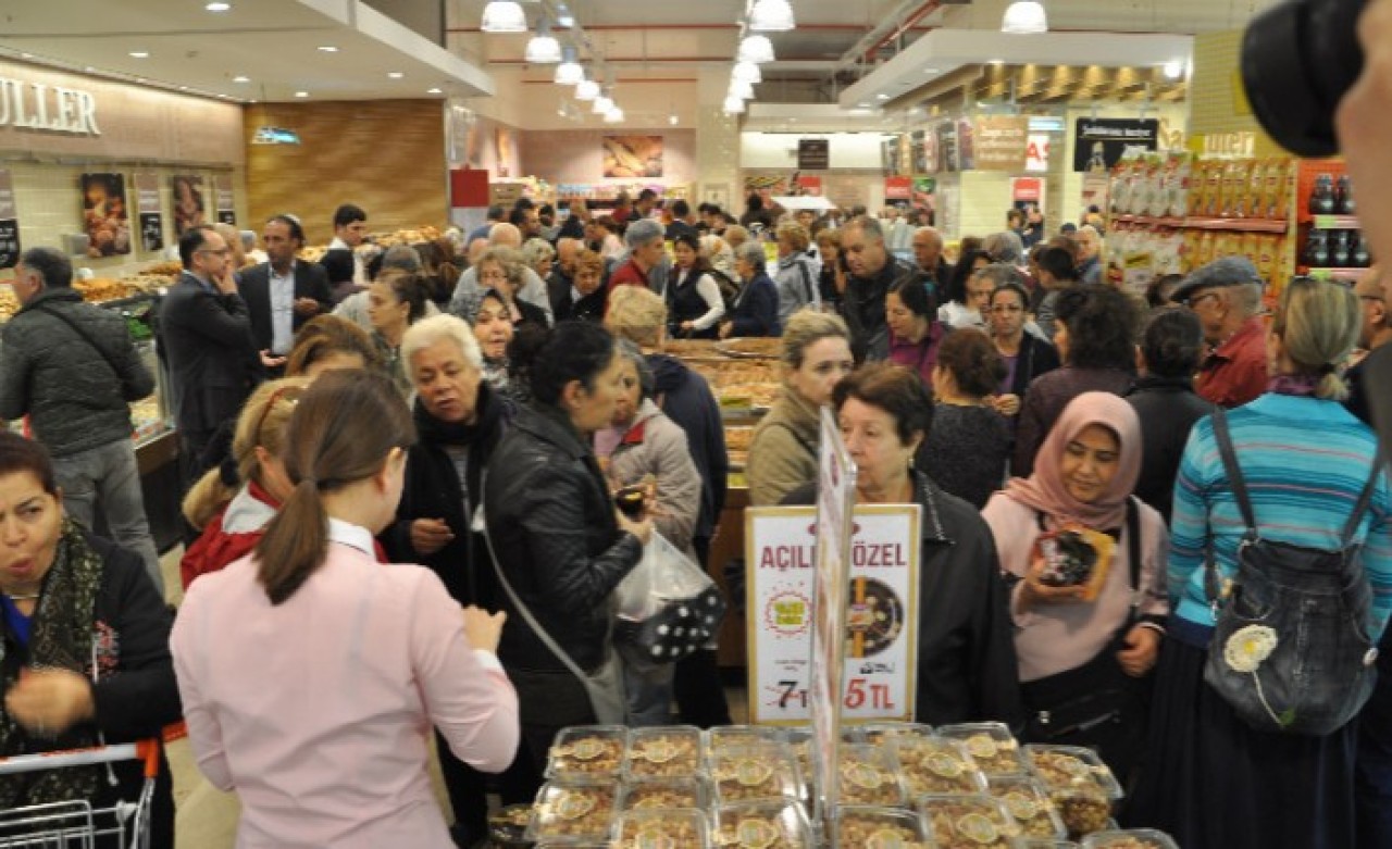 Migros'un iPhone 11 İndirimi İzdiham Yarattı!