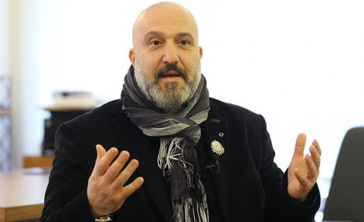 Abdülhamid Han Torunu Orhan Osmanoğlu'ndan Nevresim Satışı!