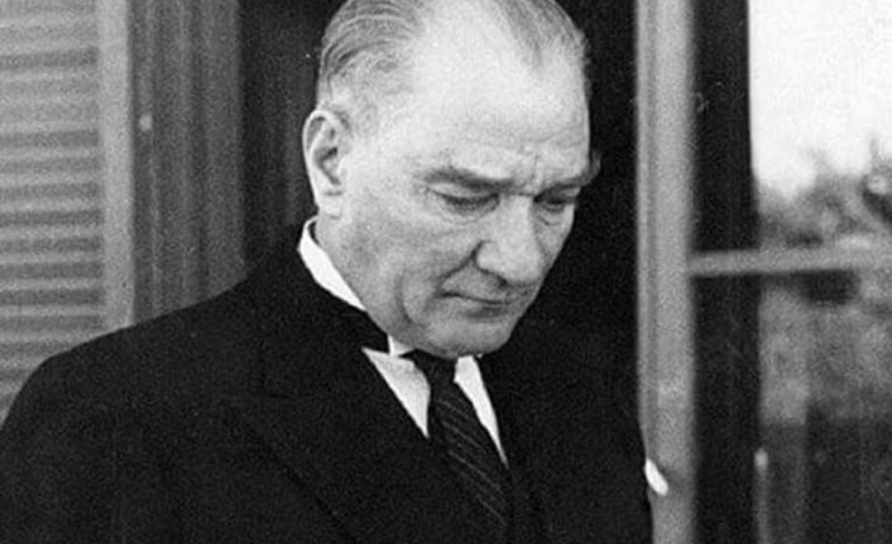 Bilinmeyen Yönleriyle Atatürk: Atatürk'ün Son 100 Günü
