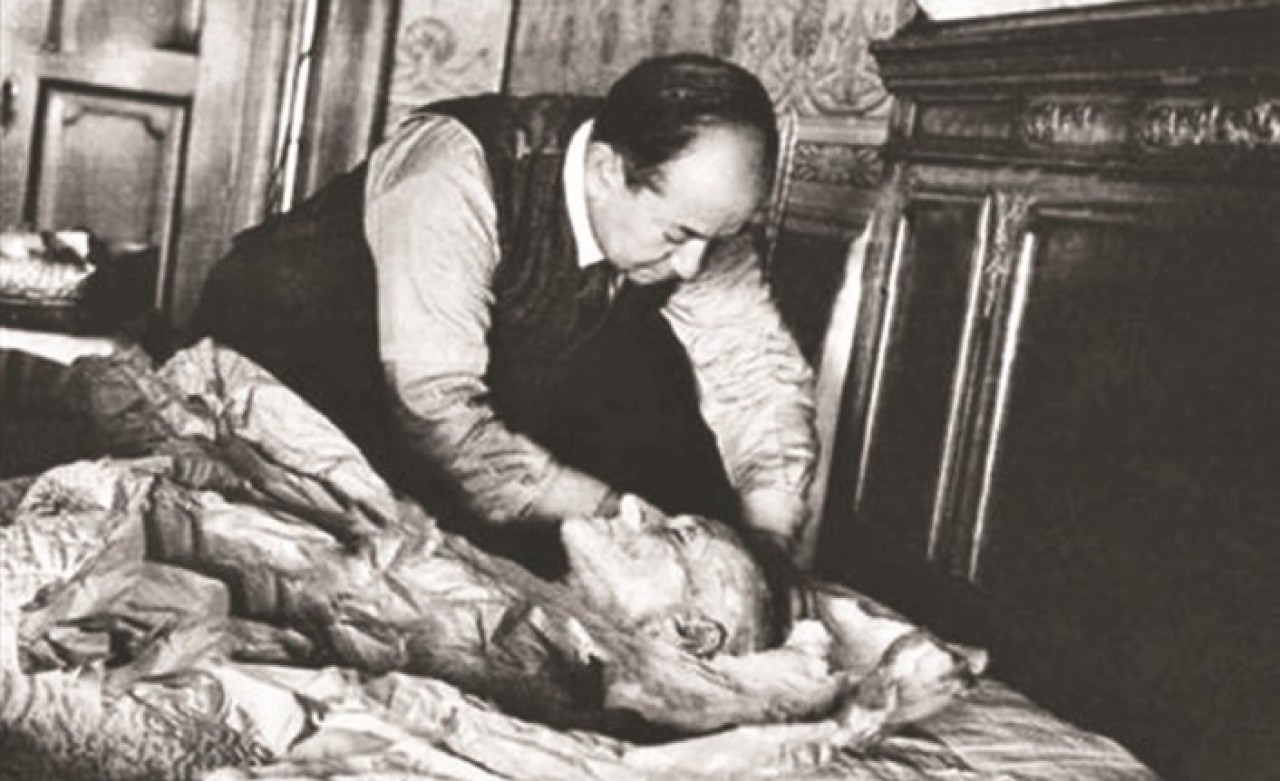 Bilinmeyen Yönleriyle Atatürk: Kimsenin Elinden Bir Şey Gelmiyordu