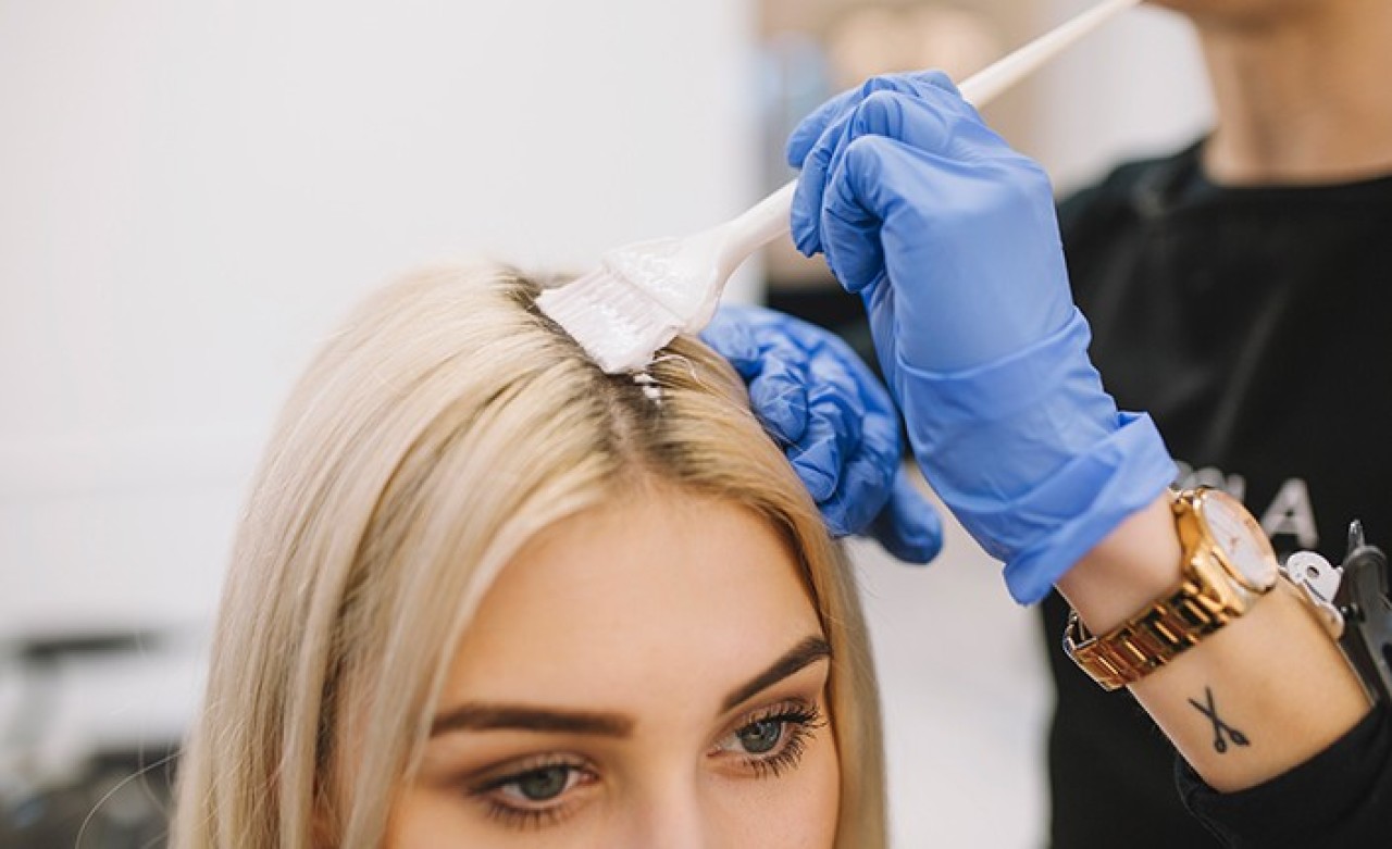 Düzenli Saç Boyatmak Kanser Riskini Artırıyor!