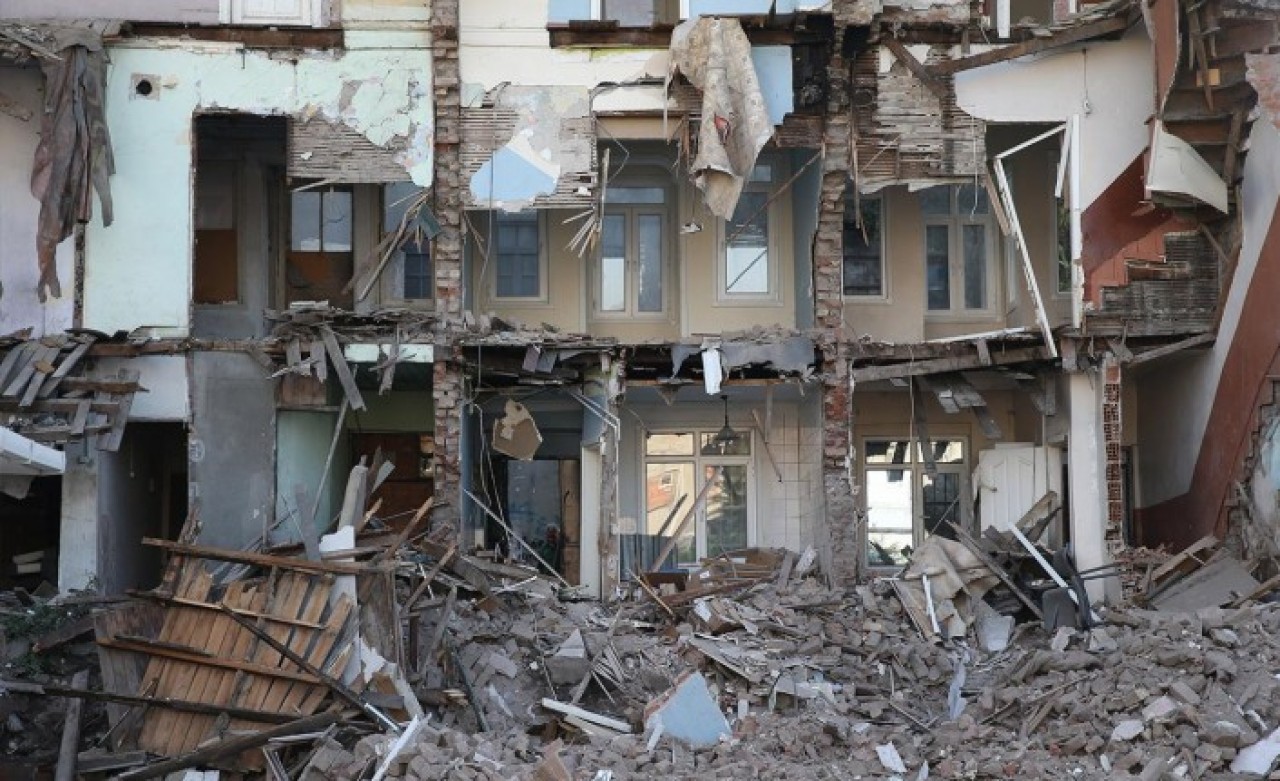 Elazığ'da Art Arda Korkutan Depremler!