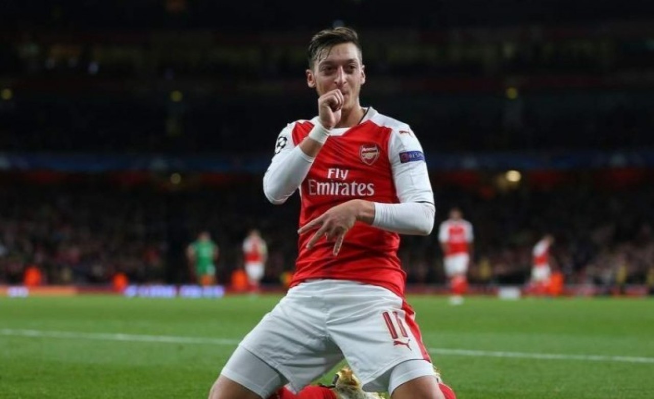 Mesut Özil,  Çin'in Doğu Türkistan Politikasını Eleştirdi: Arsenal'e Yaptırım Gecikmedi!