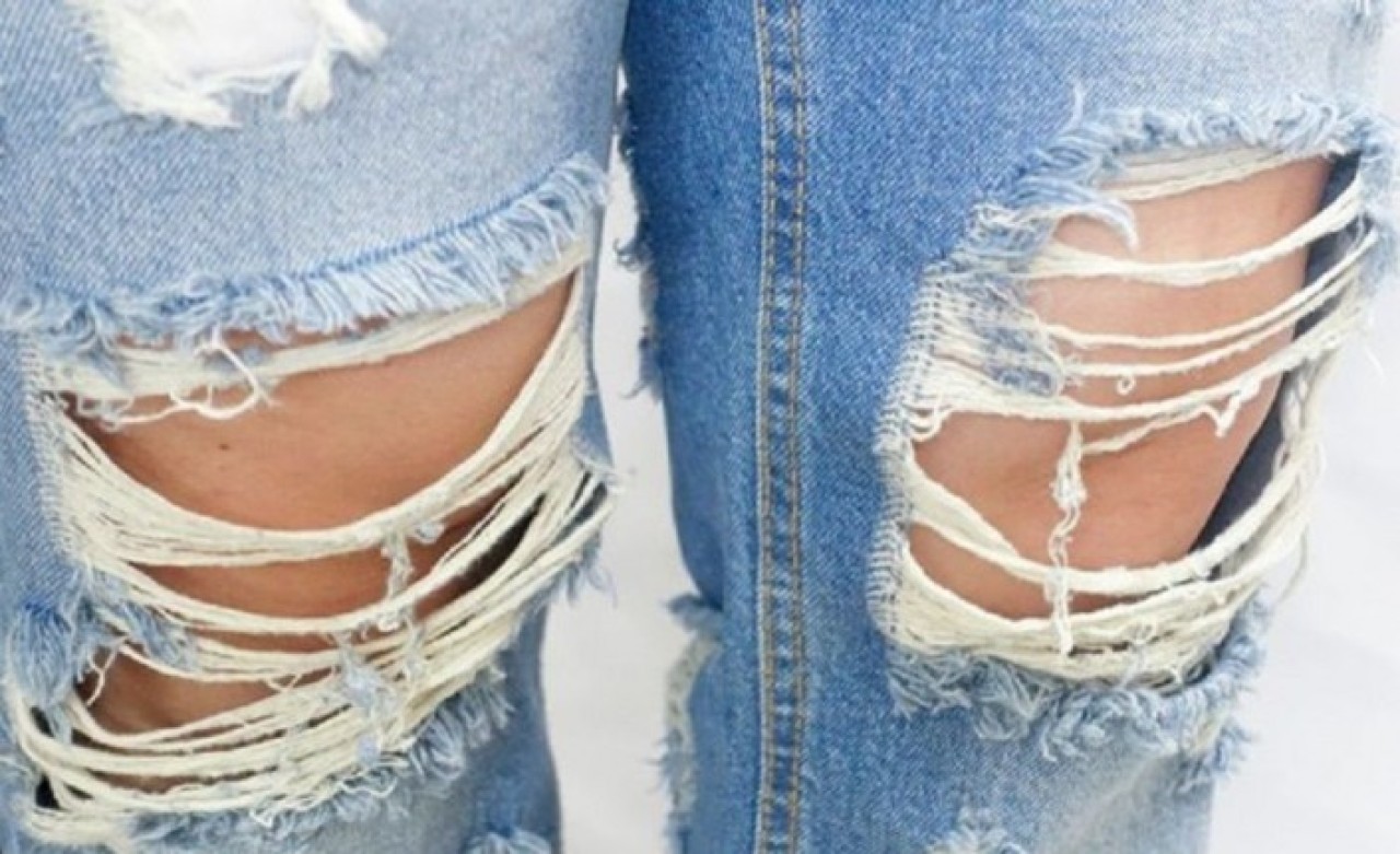 Müftülükten Yırtık Pantolon Açıklaması: "Sokakta Bile Gezmelerini Tavsiye Etmem"