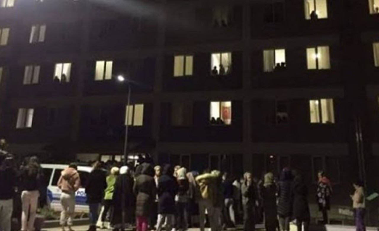 KYK Yurdunda İlginç Anlar: Kedi Sesi Çıkartıp Duvarları Tırmaladı!