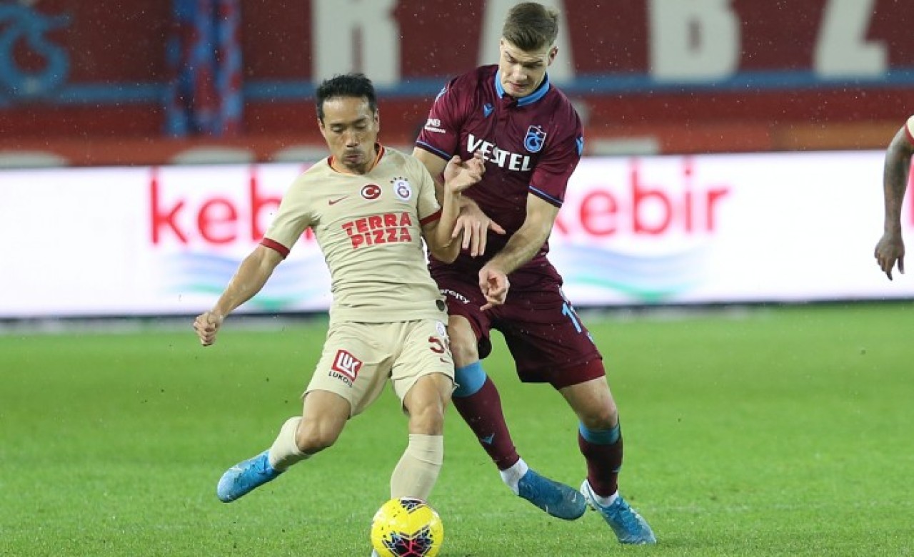 Tek Başına Aslan'a Bedel!