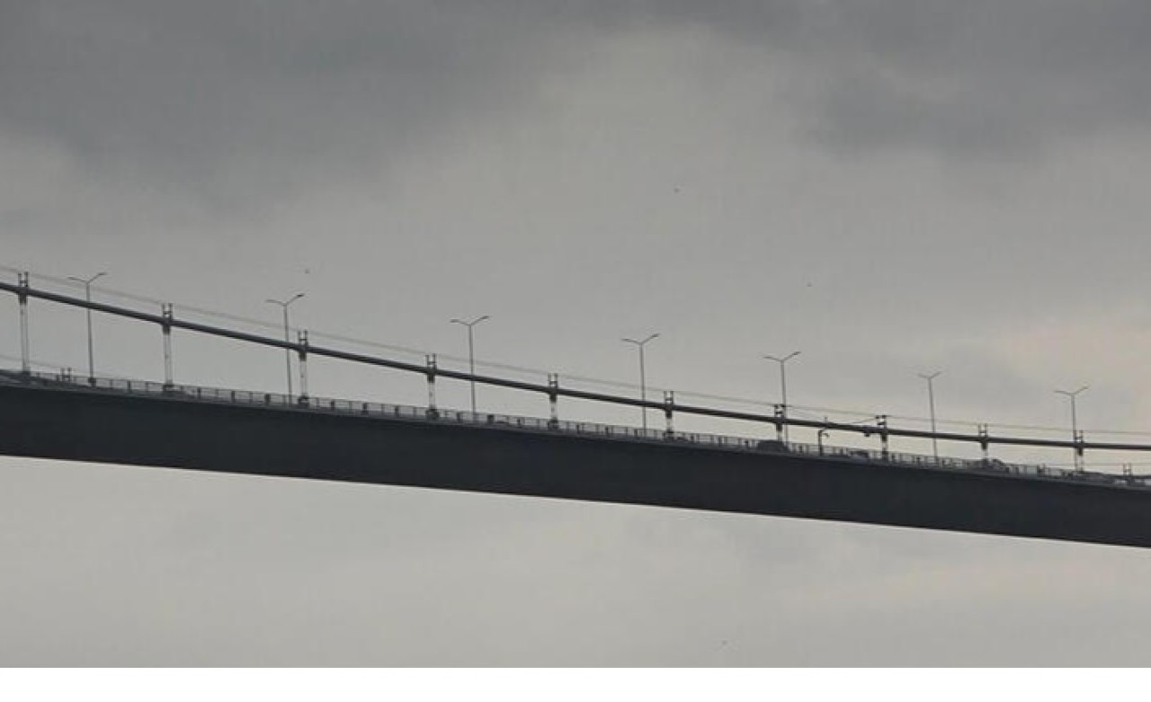 15 Temmuz Şehitler Köprüsü'nde Taksi Şoförü İntihar Etti!