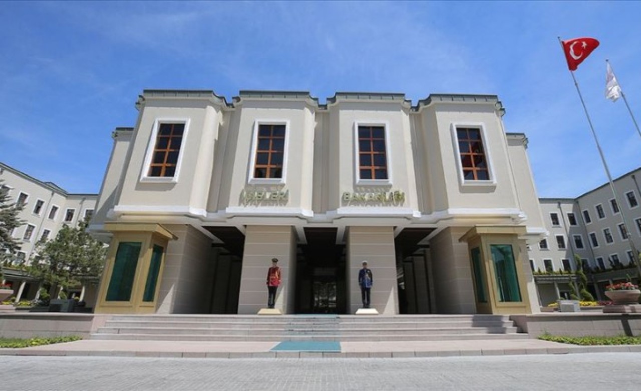 81 İle Genelge Gönderildi: Bu Kelimeler İzin Almadan Kullanılamayacak!