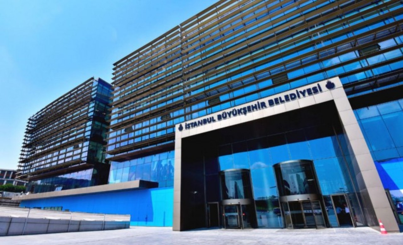 Cumhurbaşkanı Erdoğan 23 Yıl Önce İşe Almıştı,  İmamoğlu Görevden Aldı!