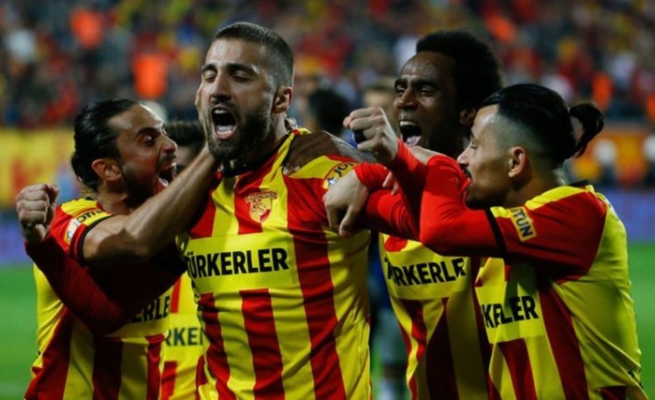 Fenerbahçe’nin Gözdesine Galatasaray Kancası!