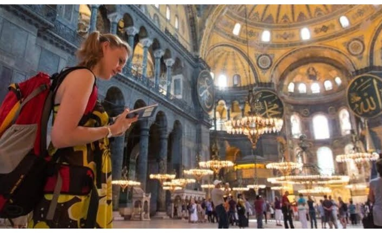 Fransız Dergiden Skandal Türk Esnaf Yazısı: Dolandırıcıya Benzettiler!