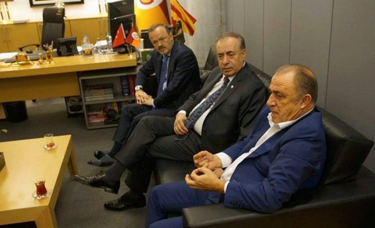 Galatasaray'da Şok: Mustafa Cengiz,  Fatih Terim'i Bombaladı!