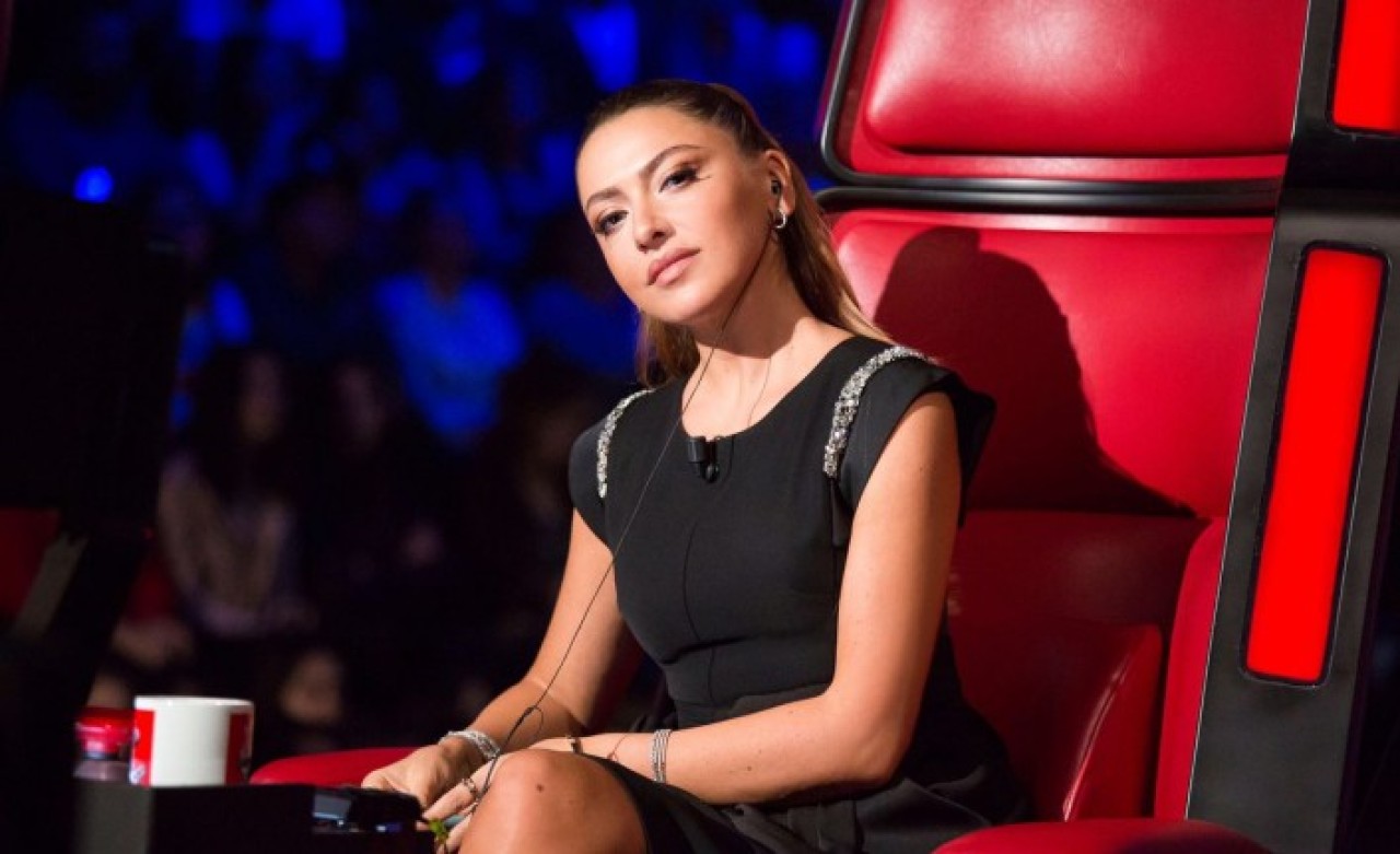 Hadise’den Olay Yaratan Tweet!