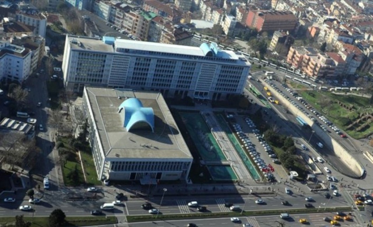 İBB'de Üst Düzey İstifa: 1.5 Ay Sonra Ayrıldı!