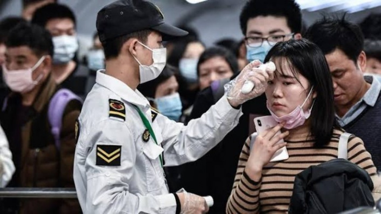 Koronavirüs İçin Şok Komplo Teorisi: ABD Elle Üretti Çin’e Yolladı!