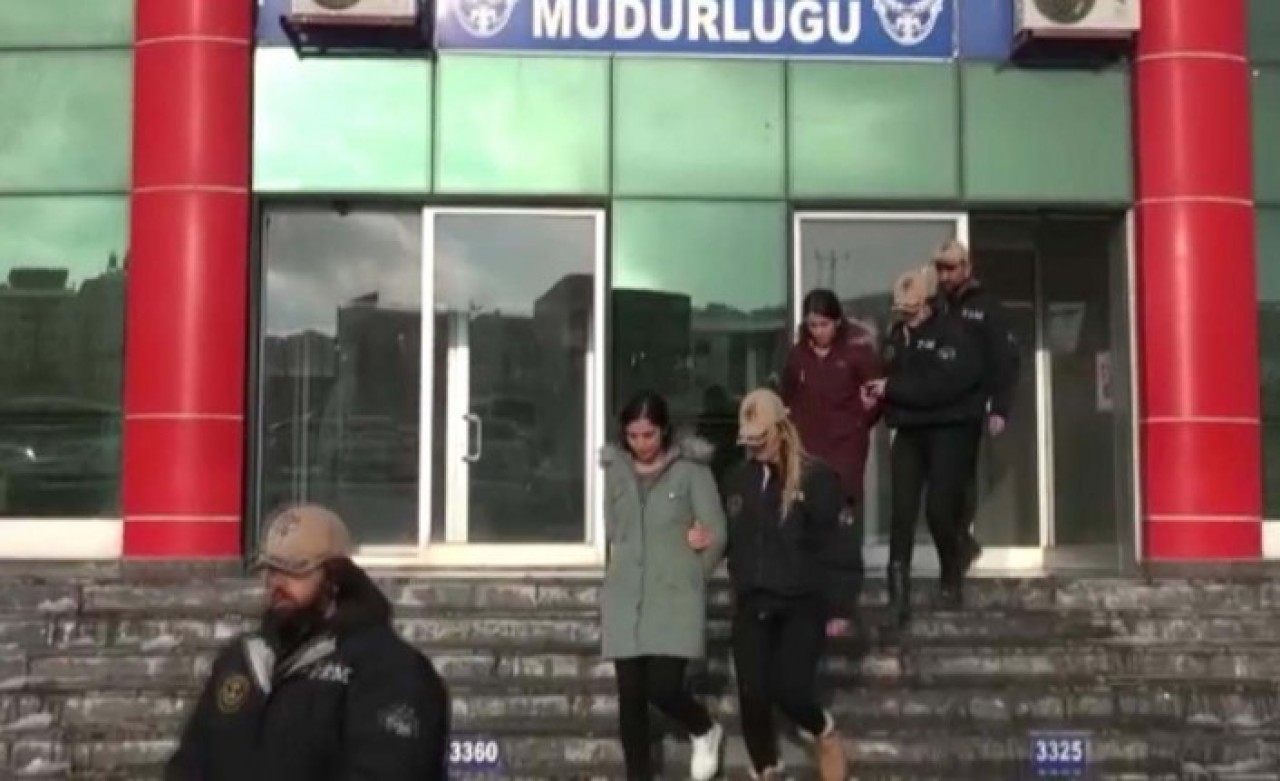 MİT ve Emniyet'ten Ortak Operasyon: İki Terörist Yakalanarak Türkiye'ye Getirildi!