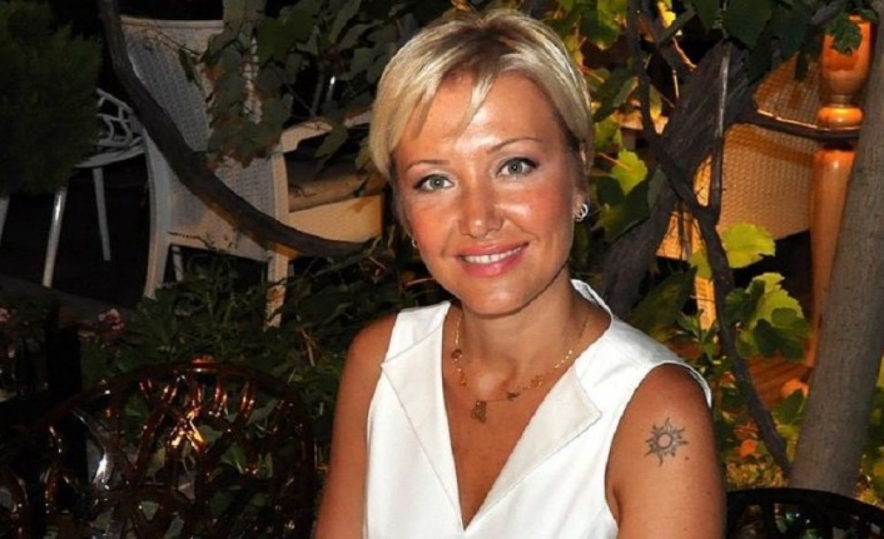 Provokatif Paylaşımlar Nedeniyle 'Reklam Anlaşması İptal Edildi' Denen Berna Laçin'den Açıklama!