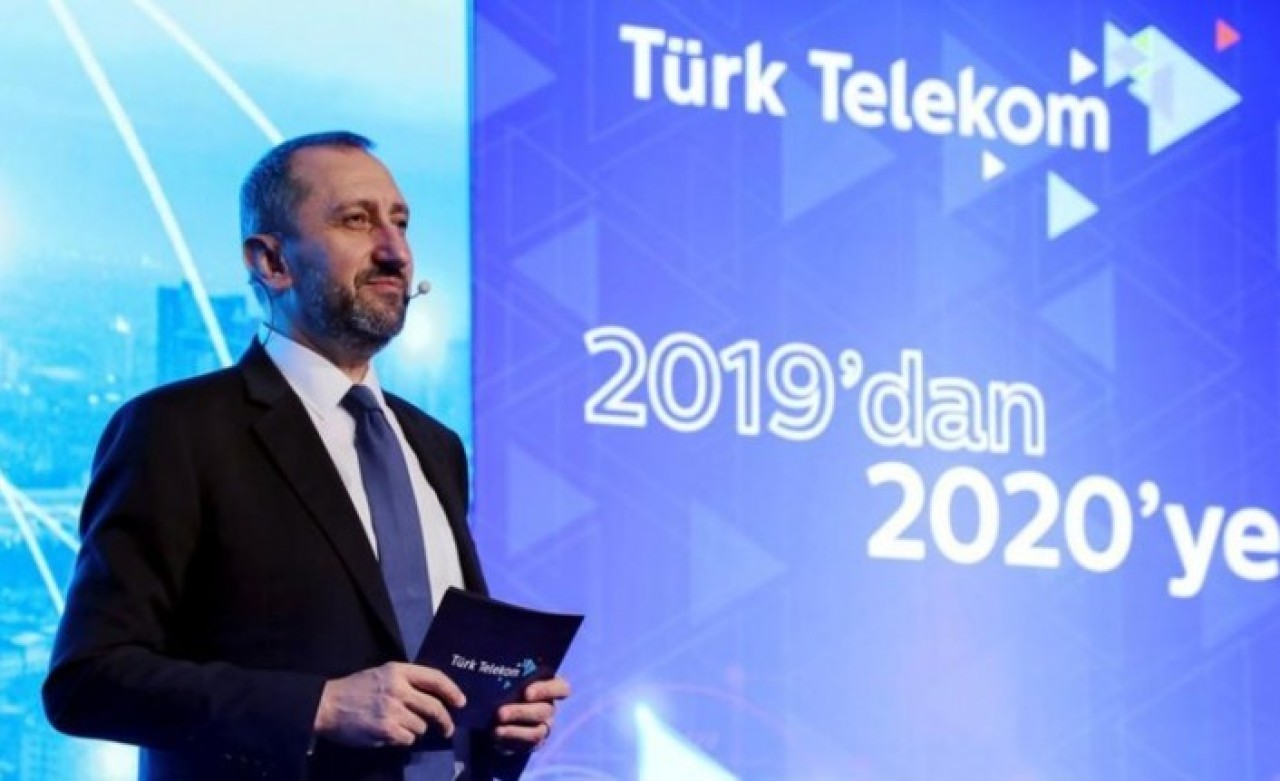 Türk Telekom CEO’su Önal’dan Wi-Fi Uyarısı!