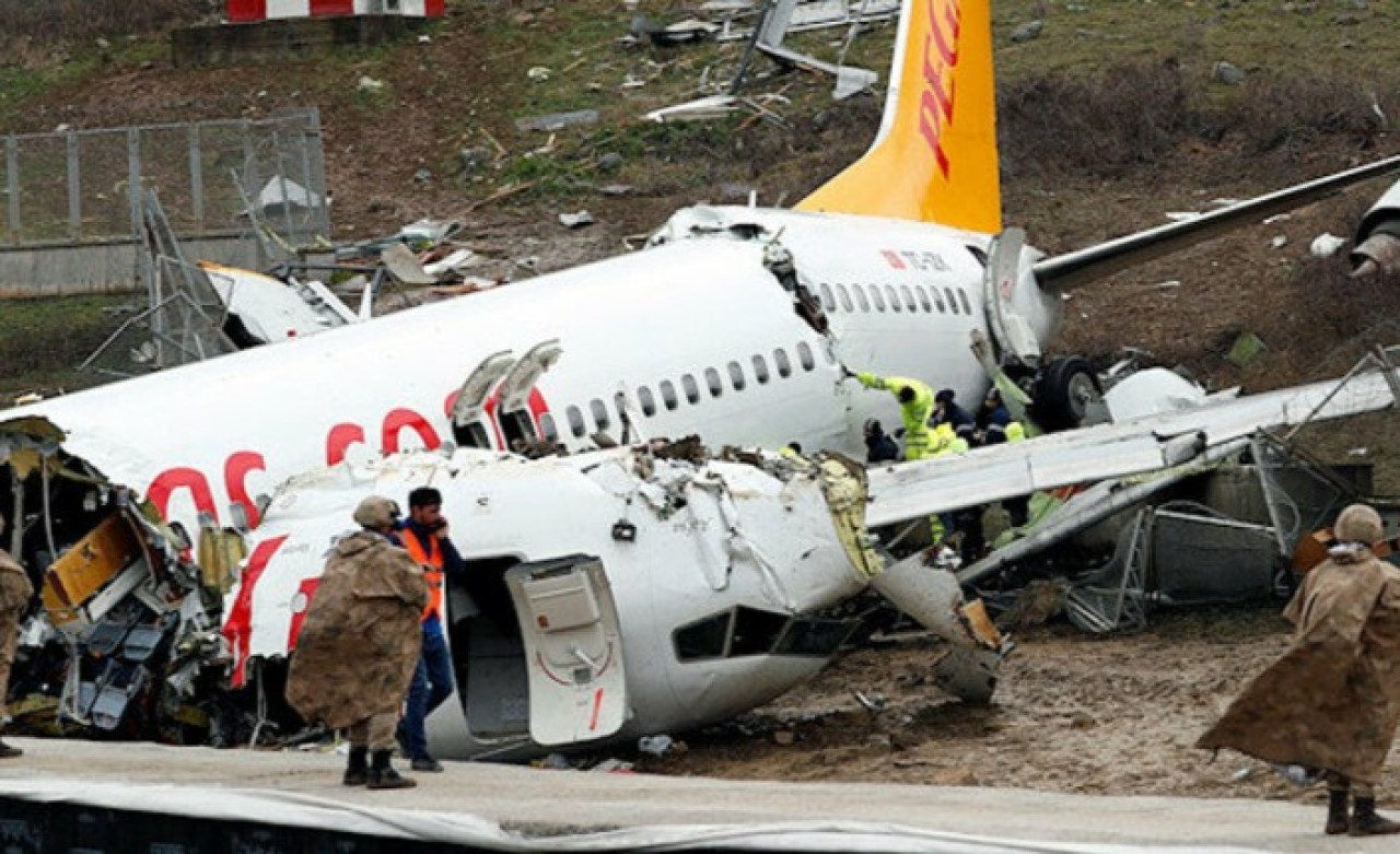 3 kişinin öldüğü uçak kazasının yardımcı pilotu itiraf etti: Kule bize inemezsiniz demedi!