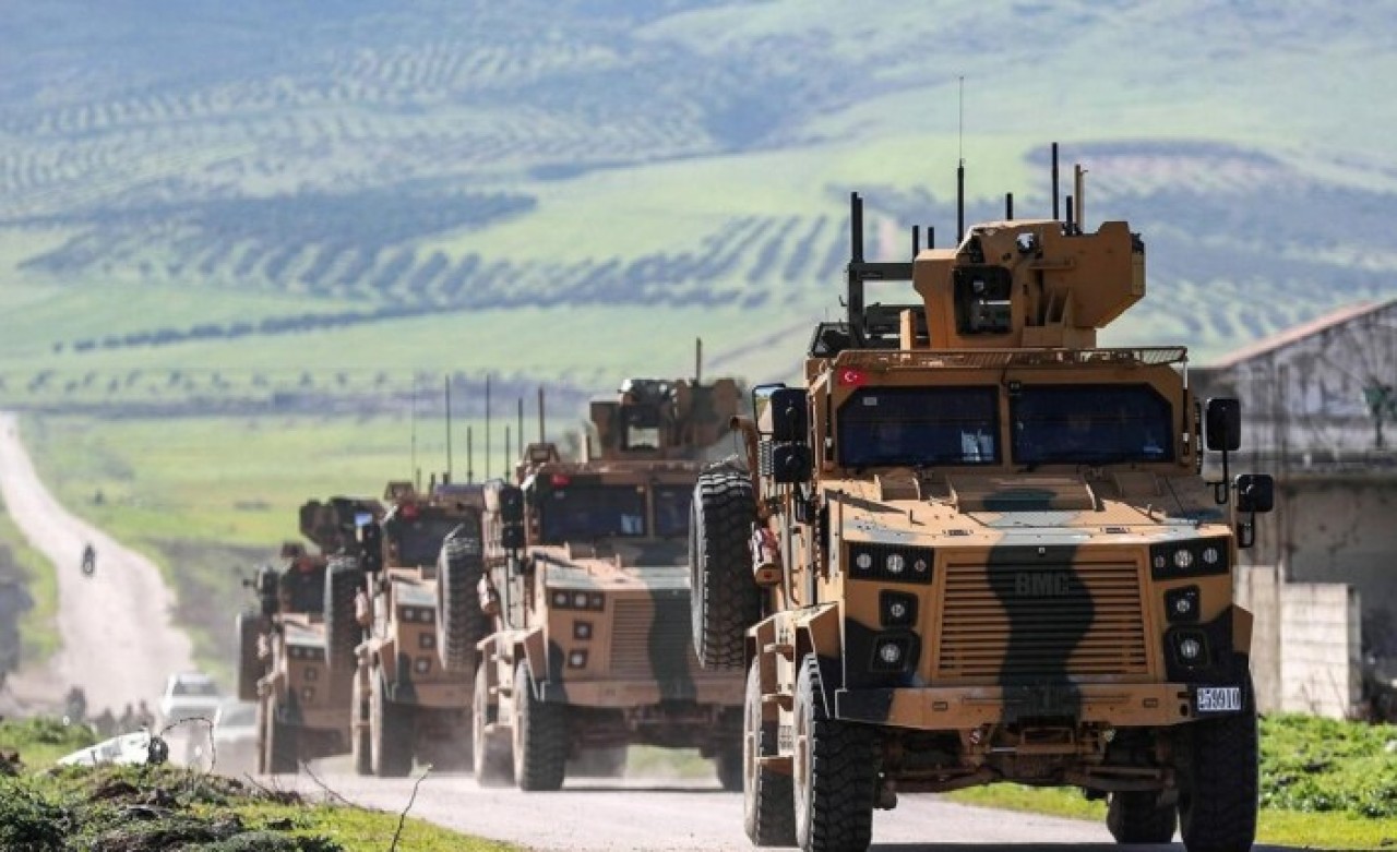 50 araçlık Türk askeri konvoyu İdlib’e girdi!