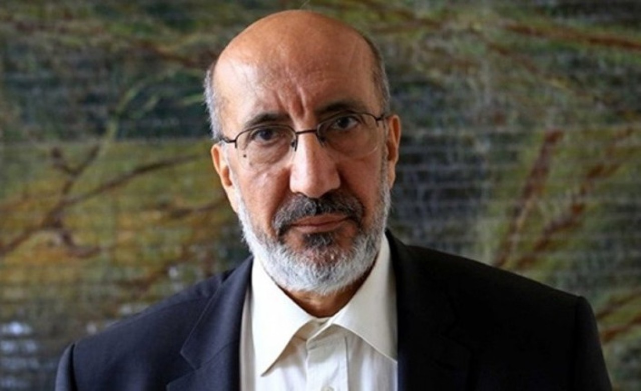 AKİT Yazarı Dilipak: Sigara ve Şarap Serbest,  Esrar Niye Yasak?