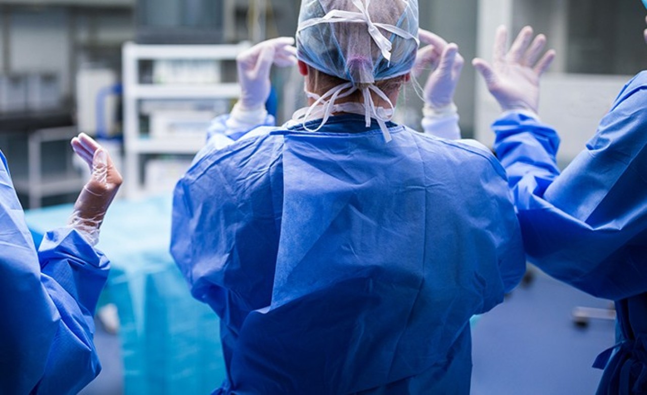 Ameliyatlarda 'bıçak parası' alıyordu: O doktor için 81 yıl hapis istemi!