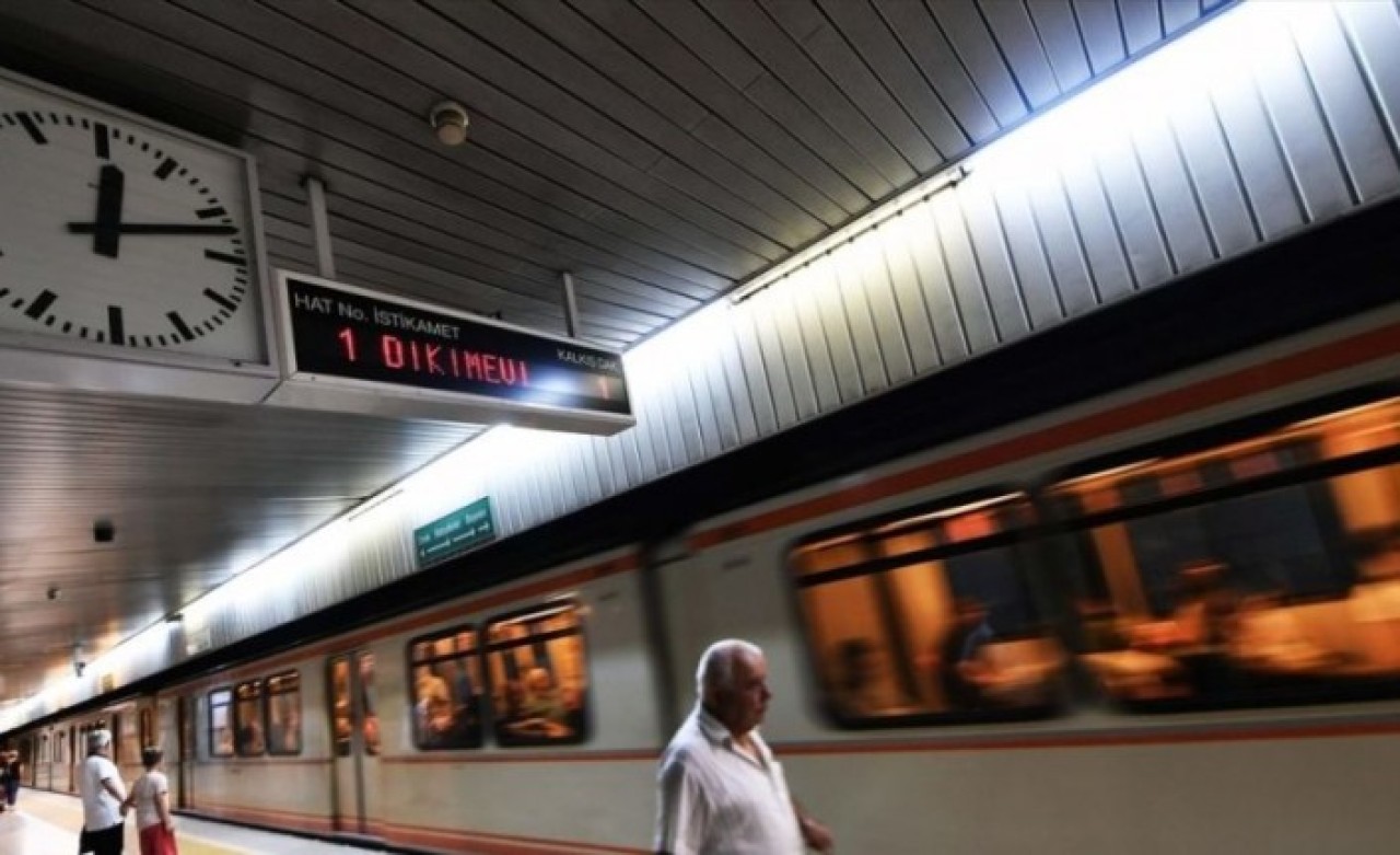 Ankara'da toplu taşıma istasyonlarında virüs temizliği başlatıldı