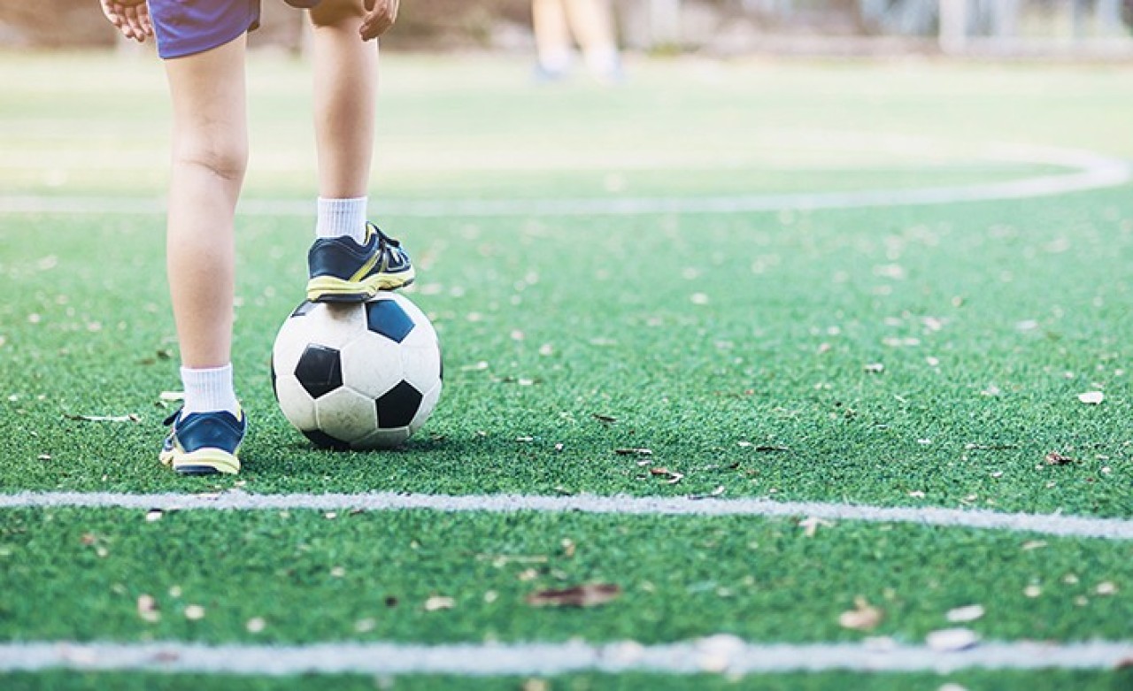 Yapılan araştırma yasak kararı aldırdı: Çocuklar topa kafayla vurunca...