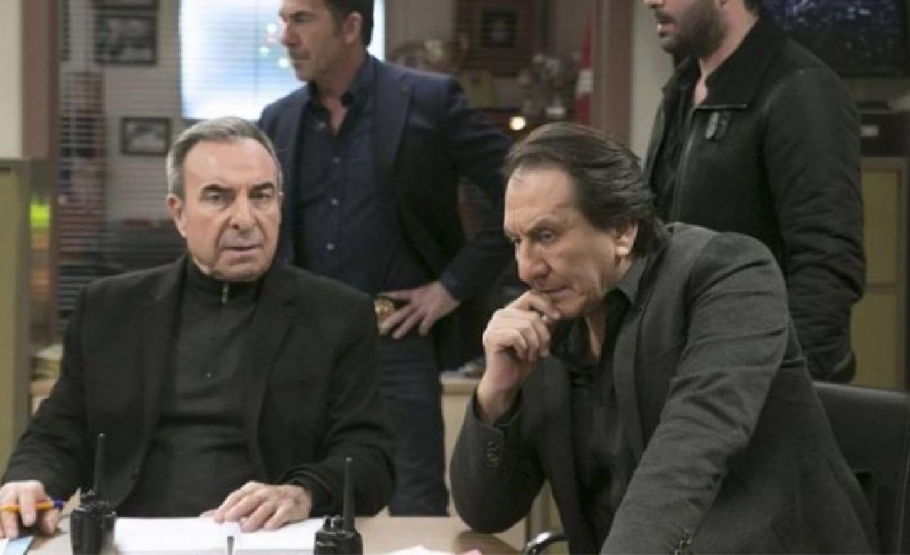 Arka Sokaklar dizisinde “bekçi” sahnesi değişti: Soylu,  Rıza Baba'ya teşekkür etti