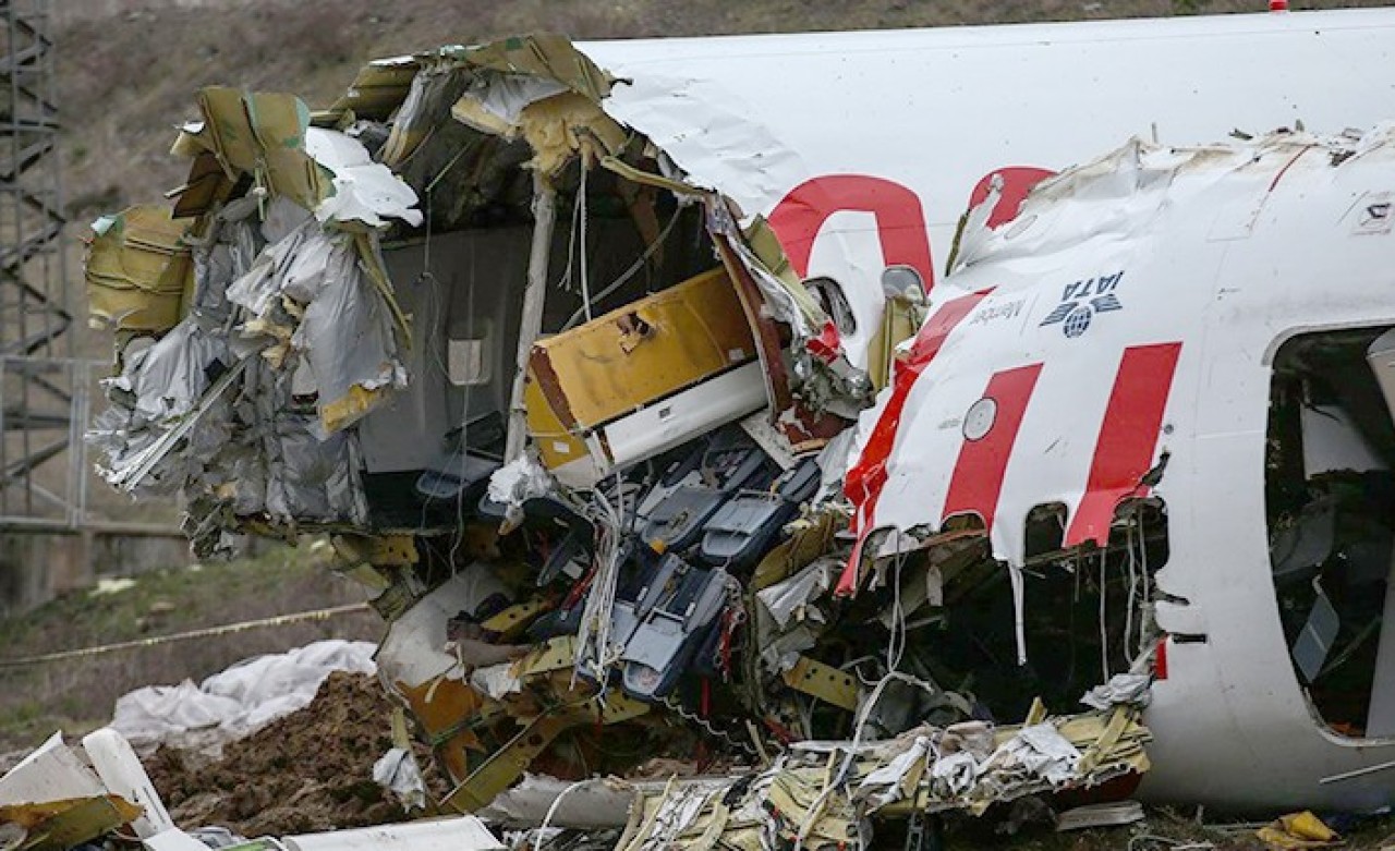Bakan Turhan'dan uçak kazası açıklaması: "Uçağı kontrol etmekten aciz kalmış"