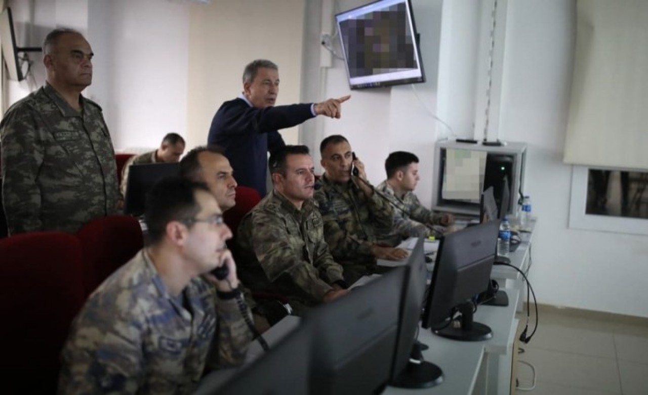 Bakan Hulusi Akar emri böyle verdi!