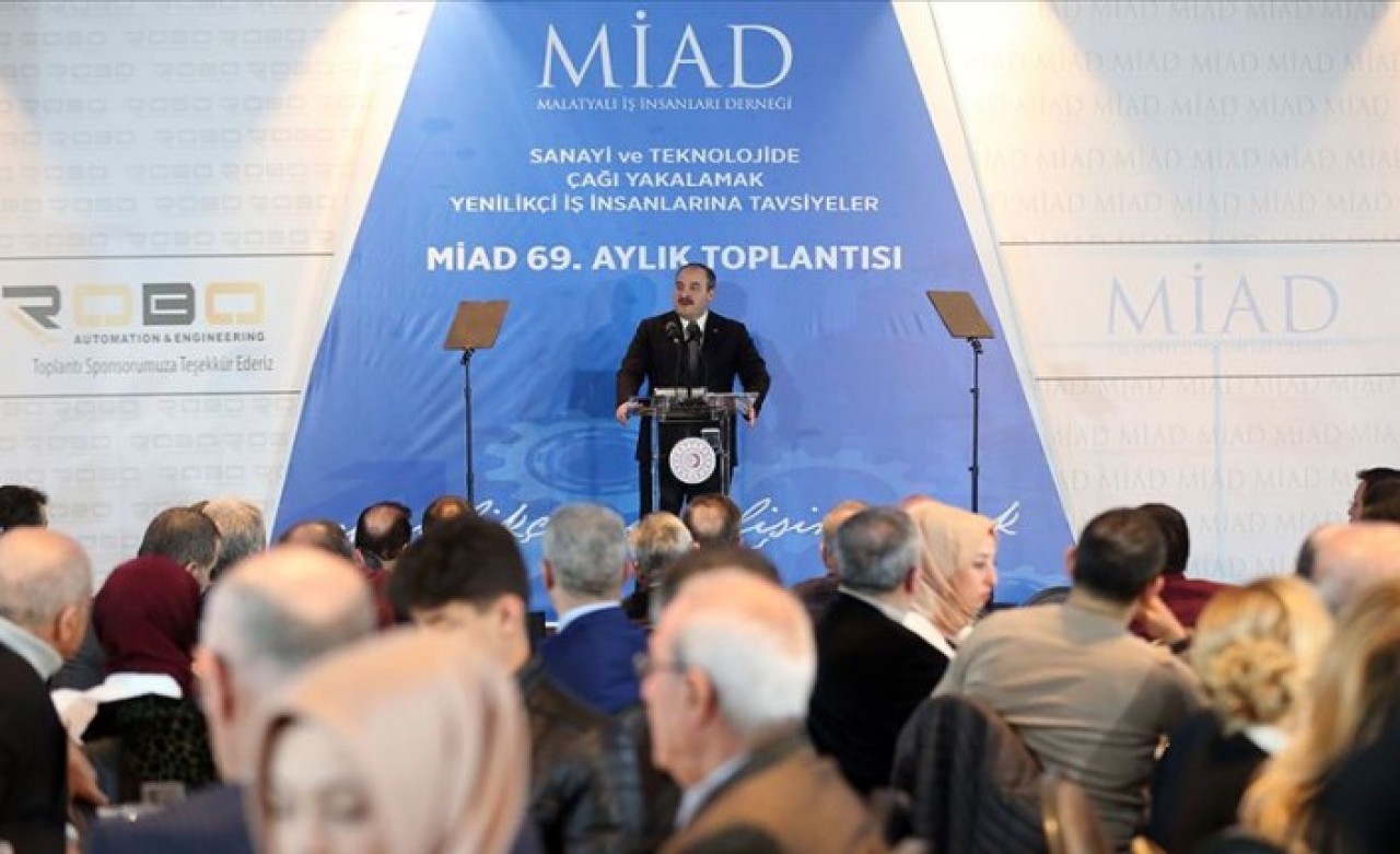 Bakan Varank'tan müjde: Genç girişimcilere 200 bin liraya kadar hibe desteği