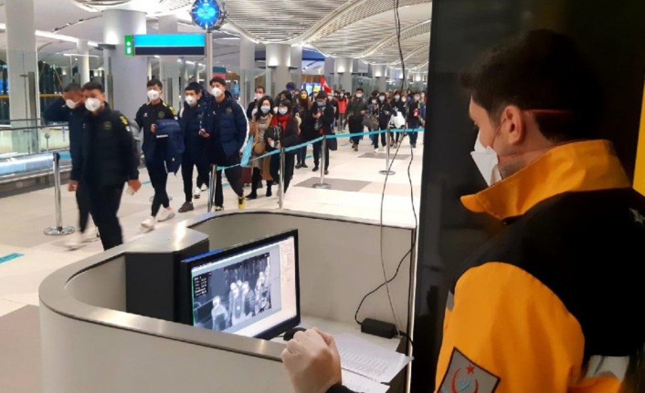 Çin’den gelen yolcunun bagajındaki paket korkuttu!