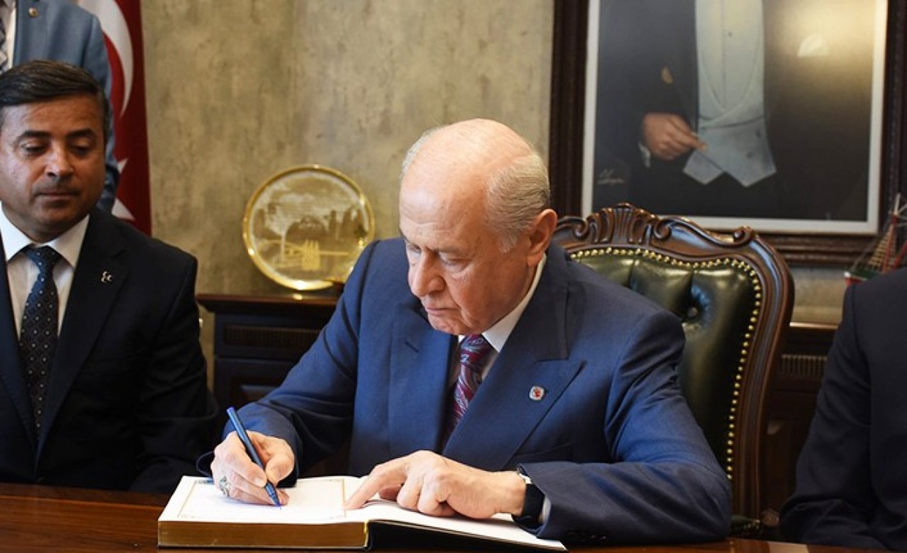 Devlet Bahçeli'den 'Köşe Yazarı'na sert çıkış: İspatlamazsan,  alçaksın!