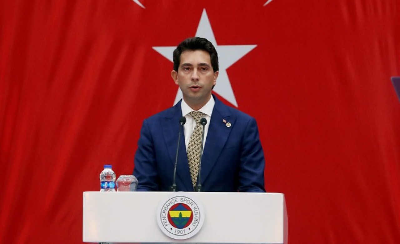 Fenerbahçe Yöneticisi Burak Çağlan Kızılhan'a 'FETÖ'den ihraç edilen savcıya 1 milyon dolar rüşvet verdiği iddiasıyla dava!