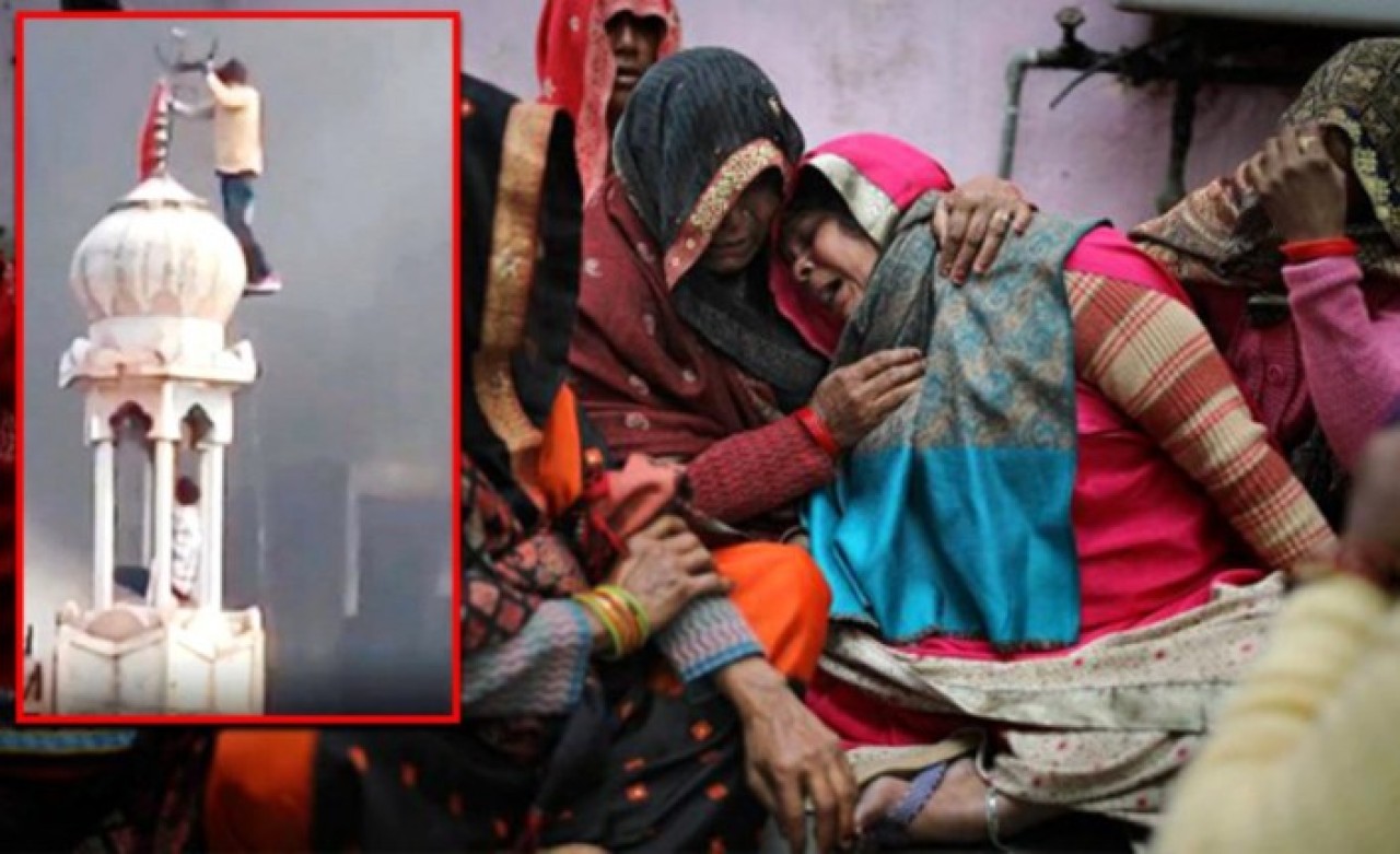 Hindistan'daki ırkçıların İslam nefreti pes dedirtti: Caminin minaresindeki hilalleri söktüler!