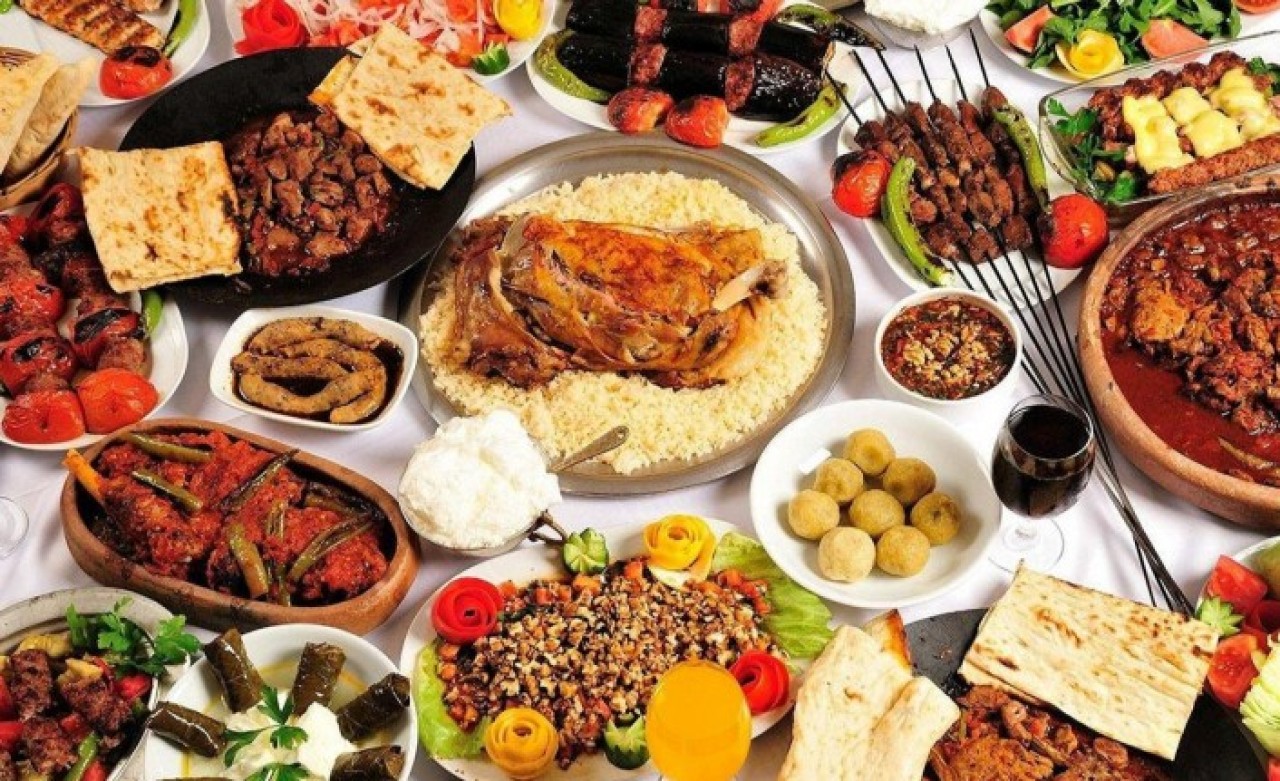 İBB'nin antrikotlu yemek menüsü fiyatı dudak uçuklattı!