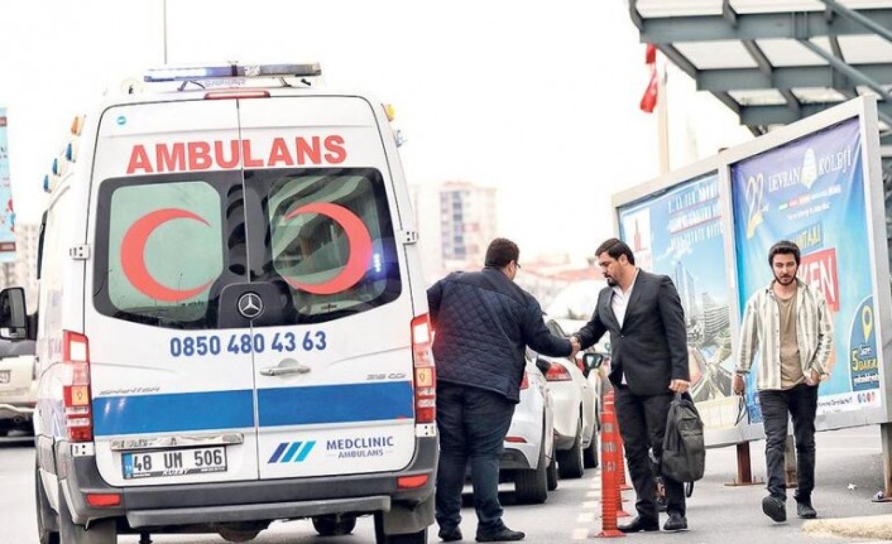İstanbul'da VIP Ambulans Rezaleti: Rahatça İş Yapıyorlar,  Para Basıyorlar!