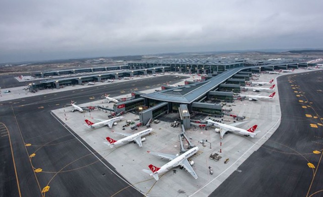 İstanbul Havalimanı'ndaki 'streç film' iddiasına Bakanlıktan talimat!