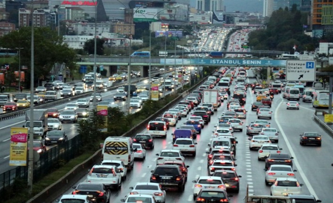 İstanbullular dikkat: Dev derbiler sebebiyle o yollar trafiğe kapatılacak!