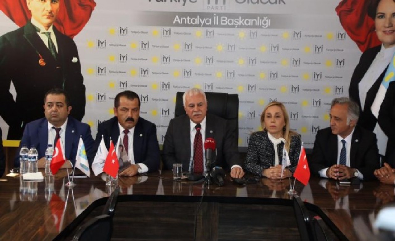 İYİ Parti'de üst düzey istifa: 'Uzun zamandır tacizlere maruz kalıyorum'