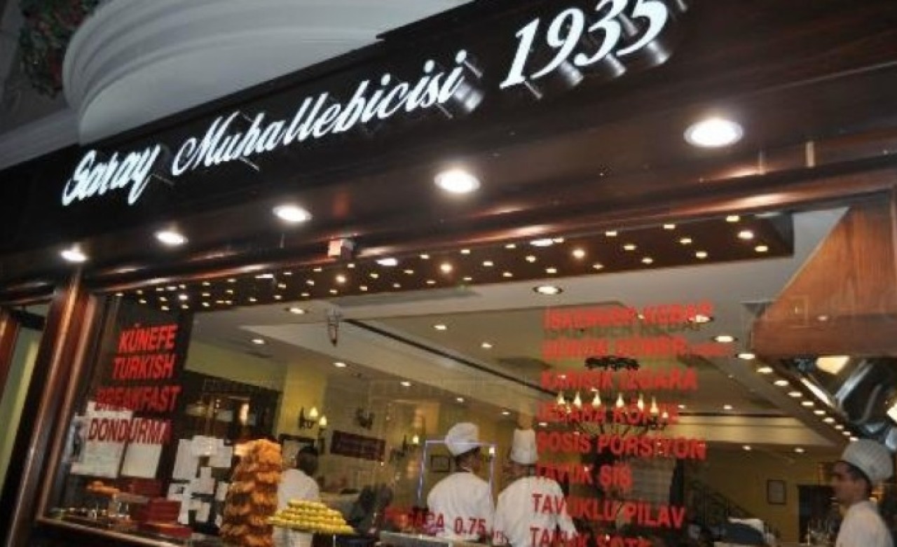 Kadir Topbaş'ın Fatih'teki Saray Muhallebicisi kapandı