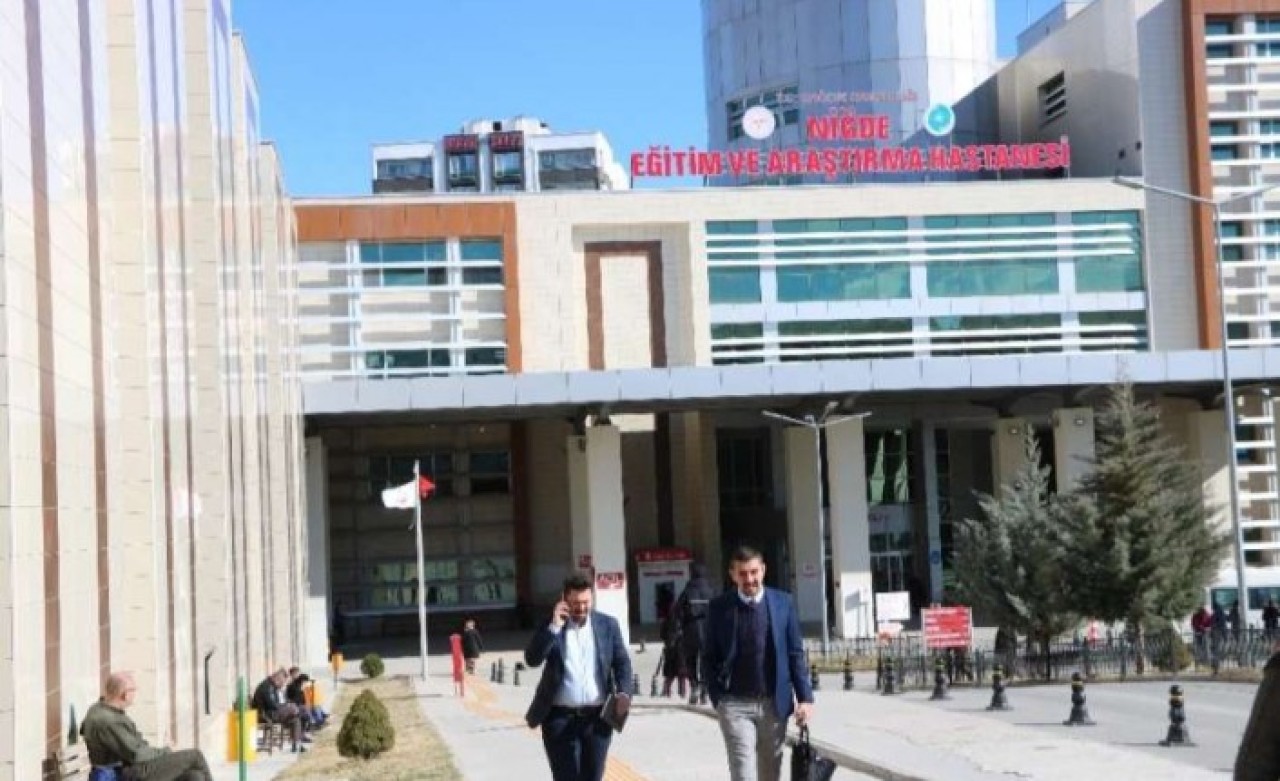 Niğde'de koronavirüs şüphesi: İki kişi hastaneye kaldırıldı