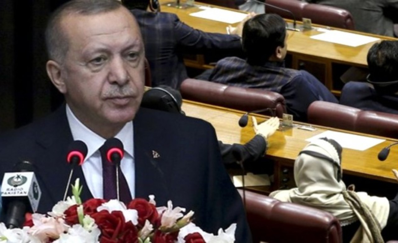 Pakistan'da konuşan Erdoğan'ın sözleri masaya vurularak kesildi!