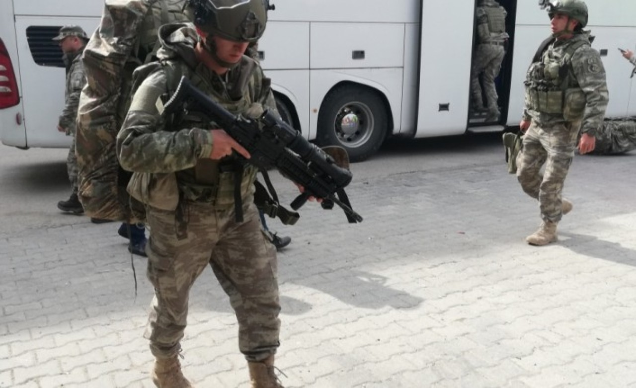 Sınırda hareketlilik: Komandolar sevk edildi