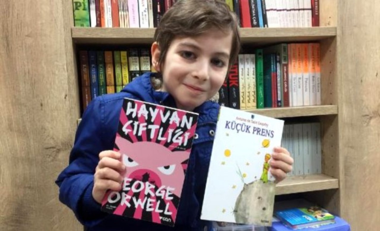 Sosyal medyaya damga vuran Atakan'ın annesinden açıklama