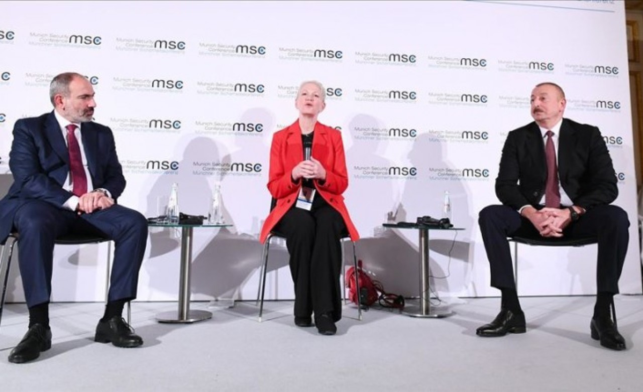 Tarihte ilk kez Ermenistan ve Azerbaycan liderleri kamuoyu önünde tartıştı!