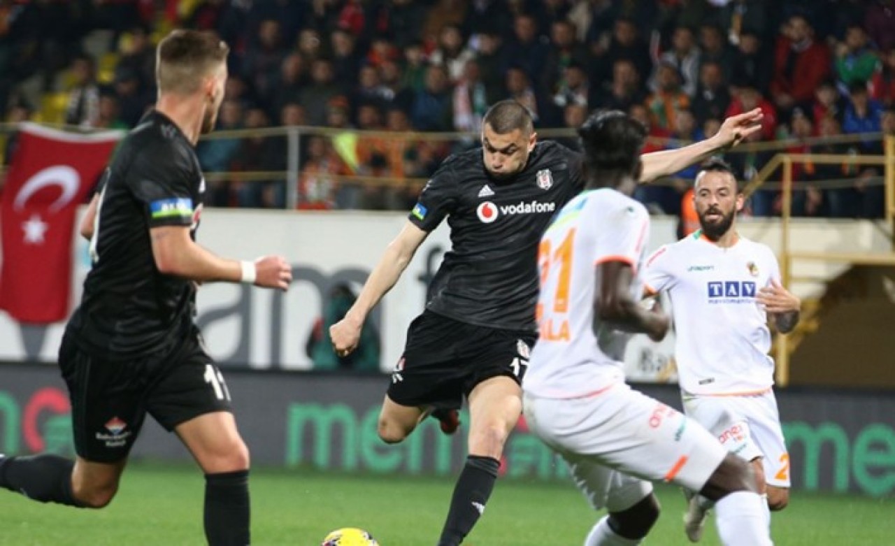 Tüylerin diken diken olduğu Alanya'daki maçta Beşiktaş'tan müthiş dönüş!