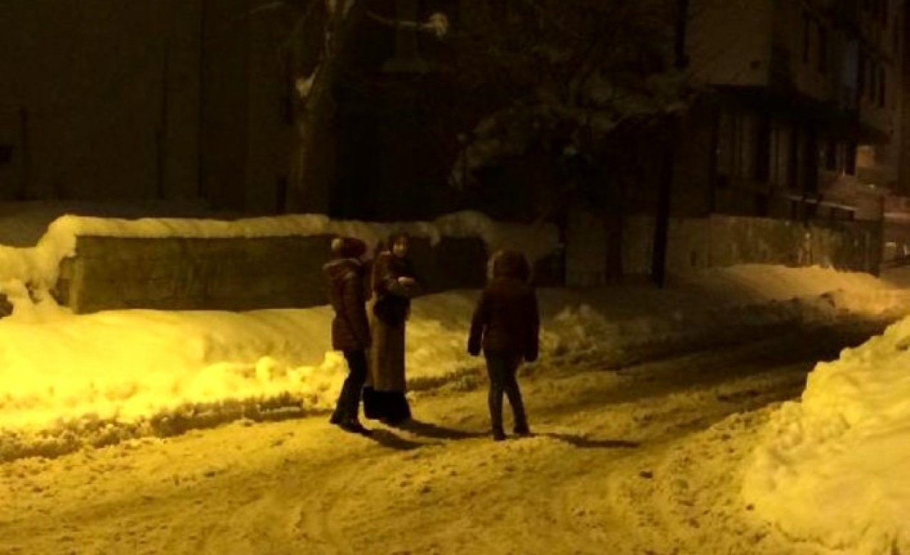 Van'da şiddetli deprem